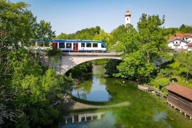 Bild zu Mit der Bahn in die Berge: von Agatharied nach Gmund am Tegernsee